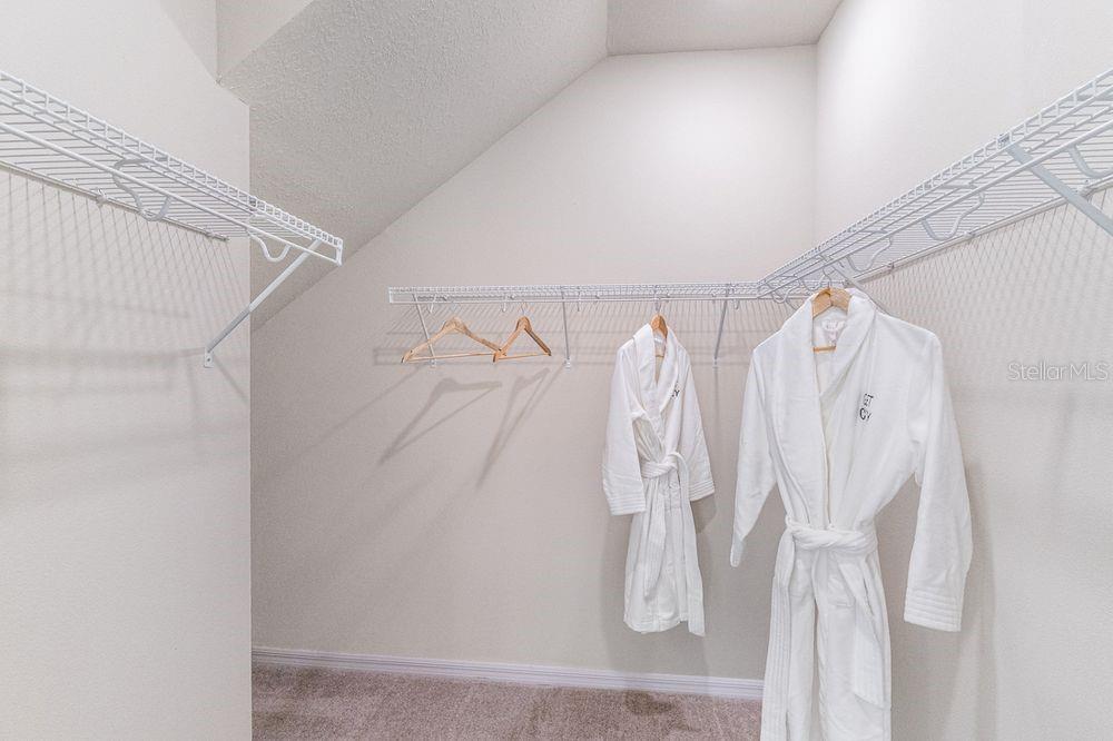 Image 24 of 30 For 19337 Lochside Lane