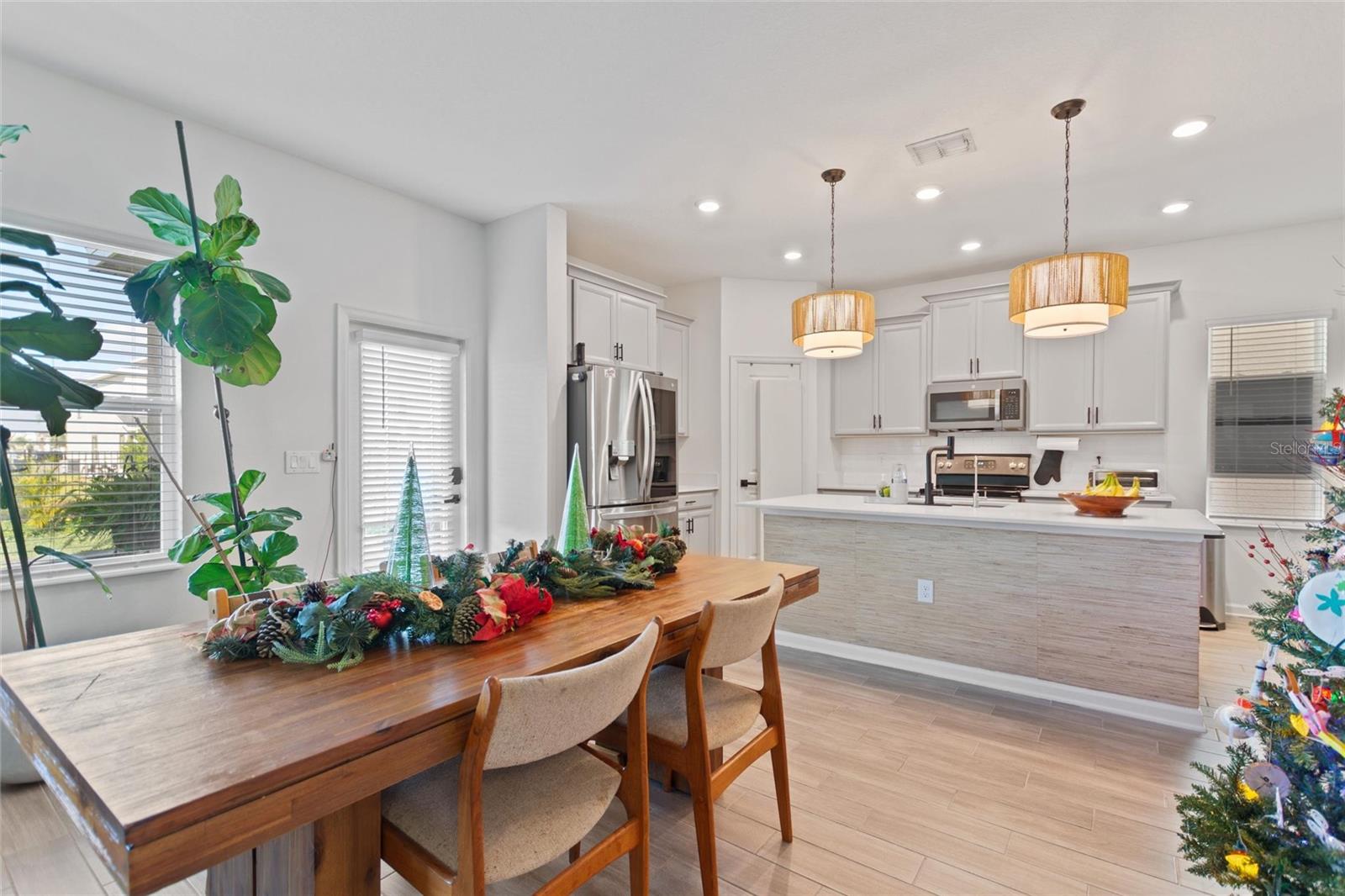 Image 10 of 59 For 8995 Fluffy Lie Court