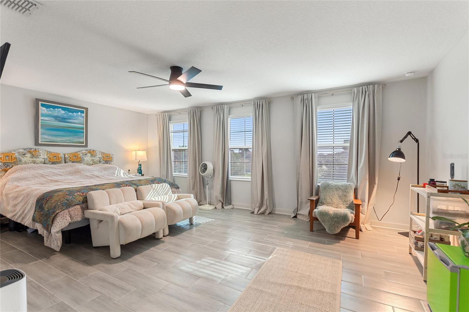 Image 16 of 59 For 8995 Fluffy Lie Court