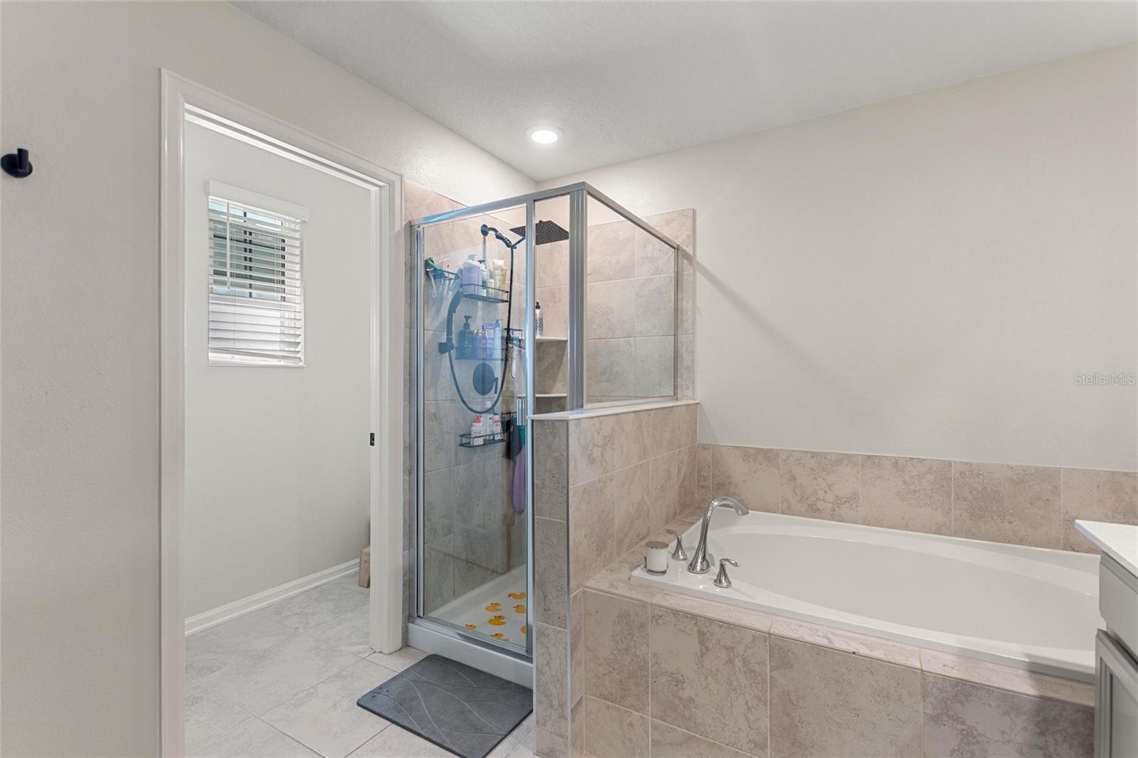 Image 20 of 59 For 8995 Fluffy Lie Court