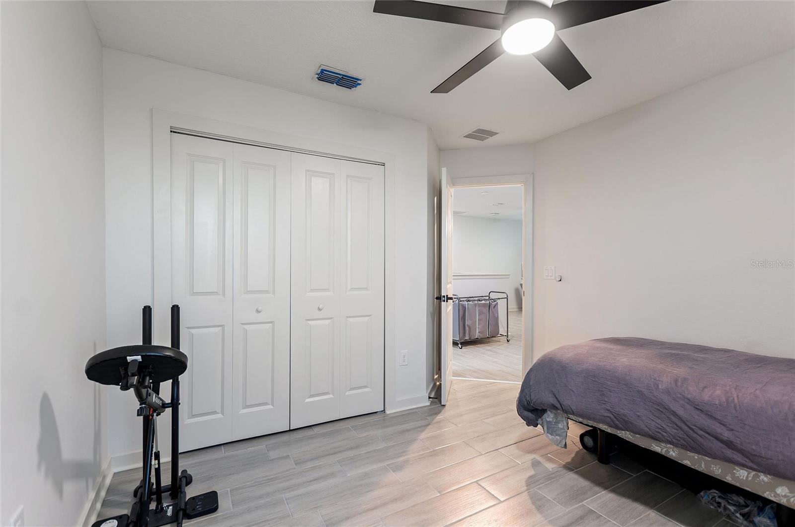 Image 28 of 59 For 8995 Fluffy Lie Court