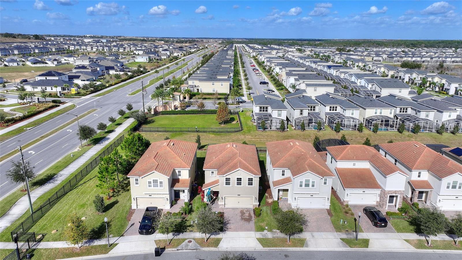 Image 34 of 59 For 8995 Fluffy Lie Court