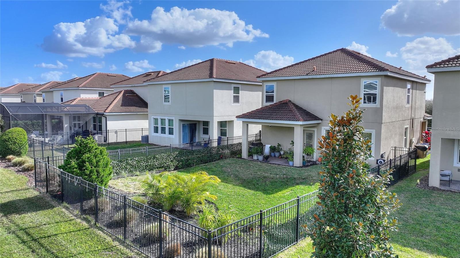 Image 5 of 59 For 8995 Fluffy Lie Court