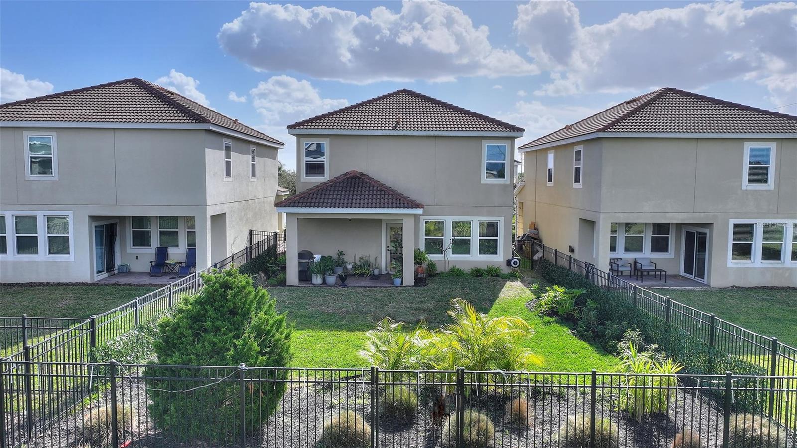 Image 6 of 59 For 8995 Fluffy Lie Court