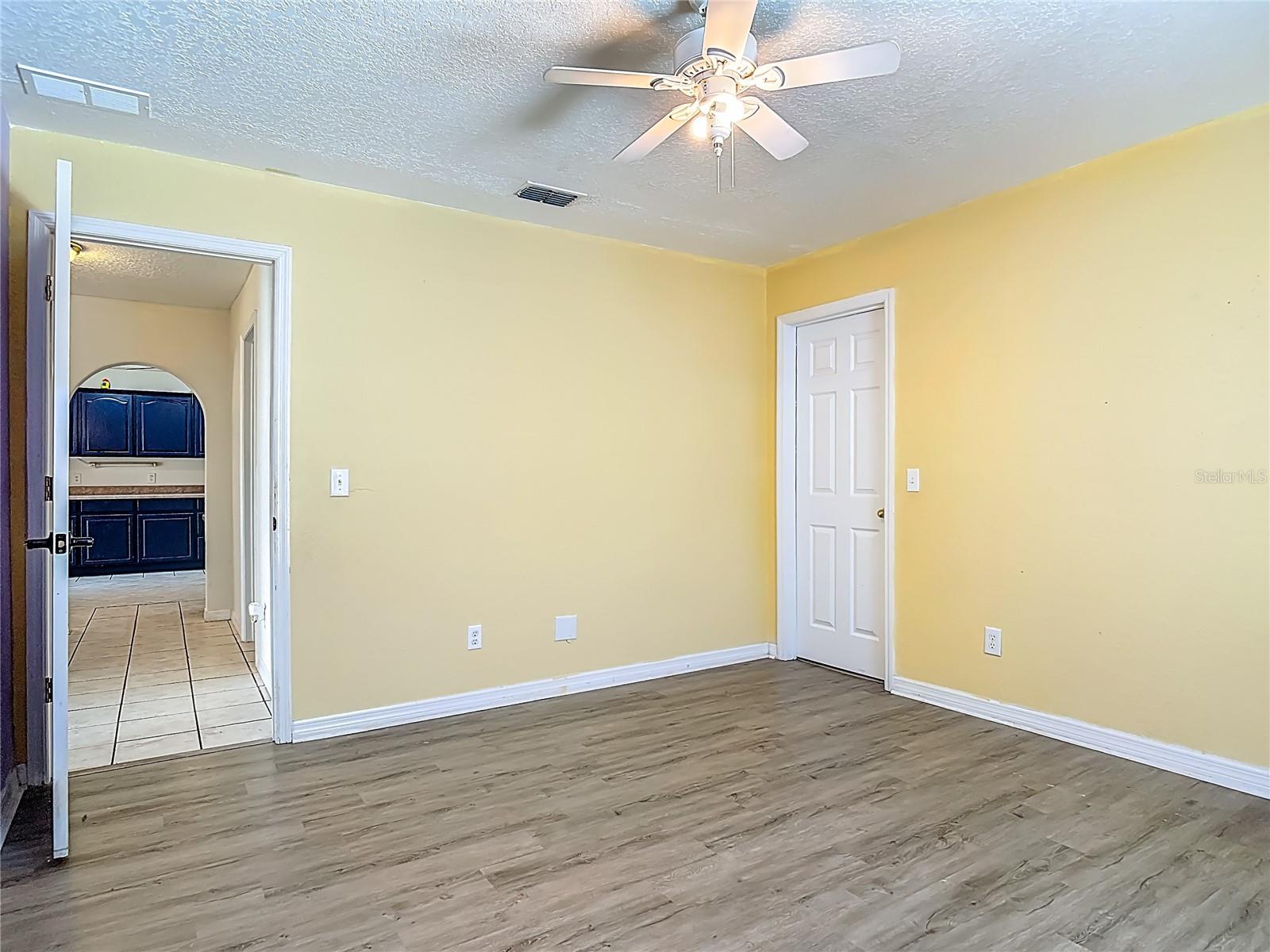 Image 37 of 55 For 111 Colomba Road