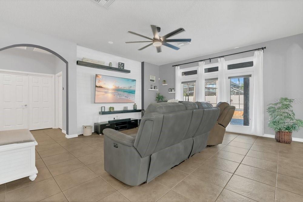 Image 31 of 45 For 128 Galileo Way