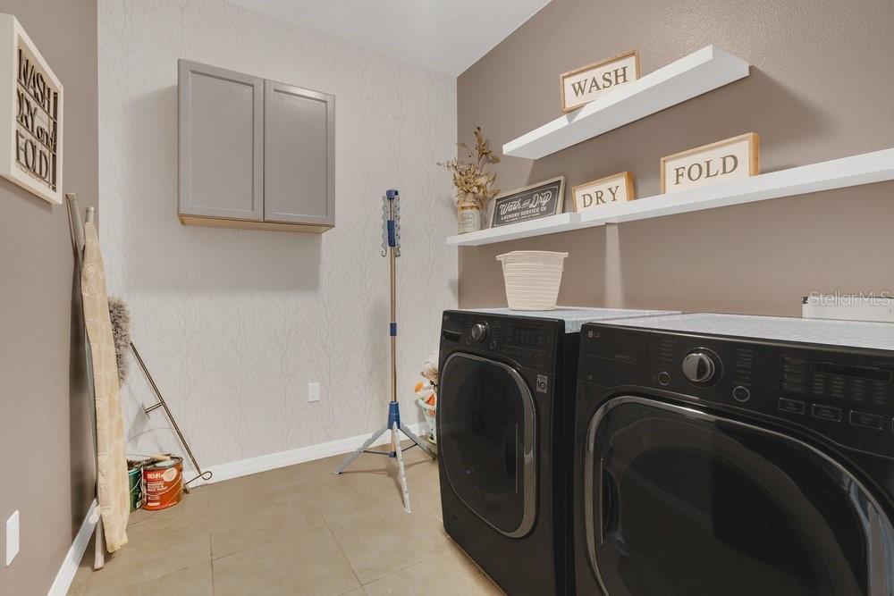 Image 32 of 45 For 128 Galileo Way