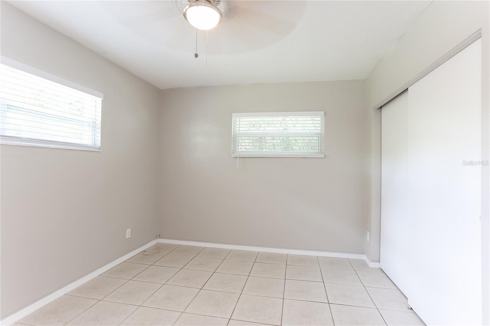 Image 6 of 16 For 3828 Neptune Drive Se