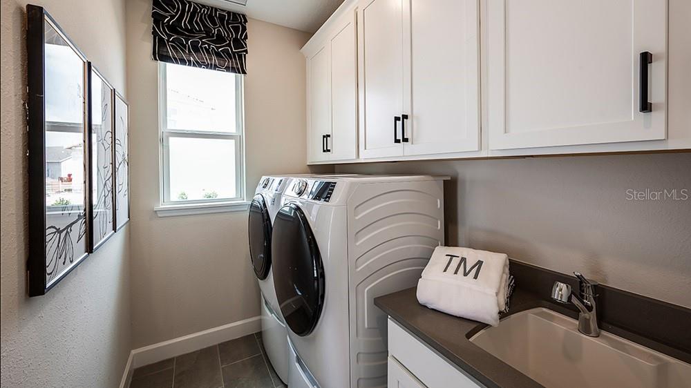 Image 18 of 42 For 19326 Lochside Lane