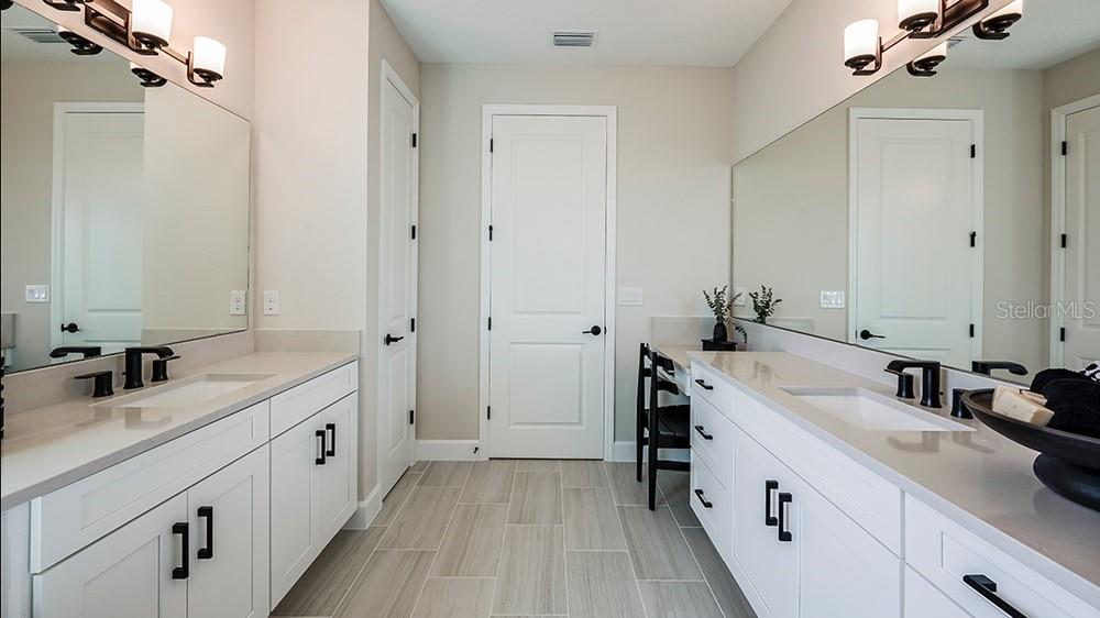 Image 24 of 42 For 19326 Lochside Lane