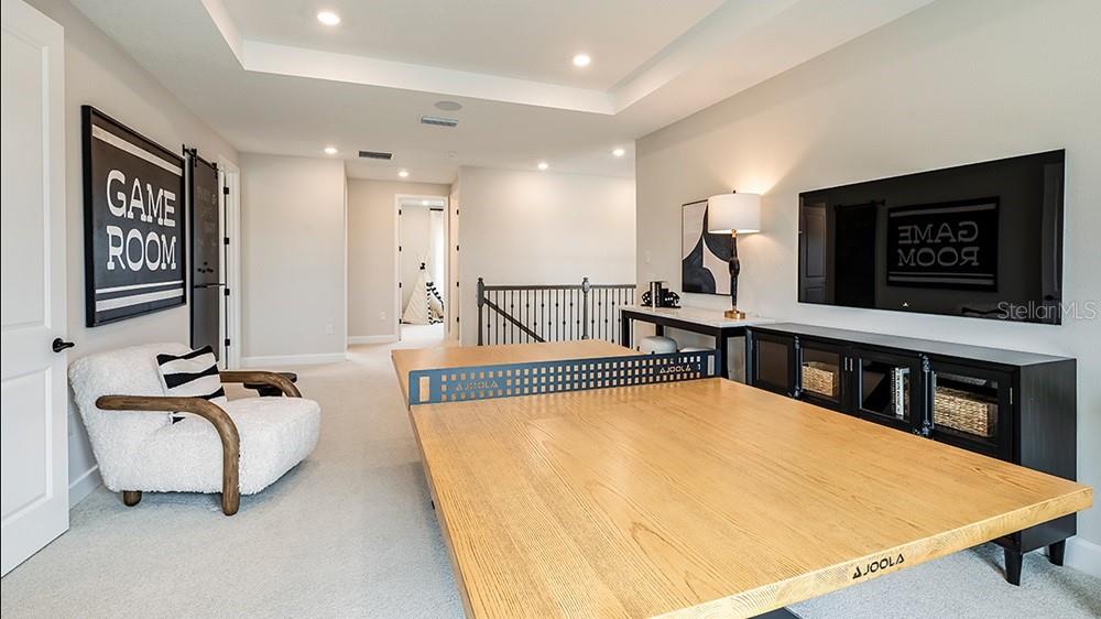 Image 28 of 42 For 19326 Lochside Lane