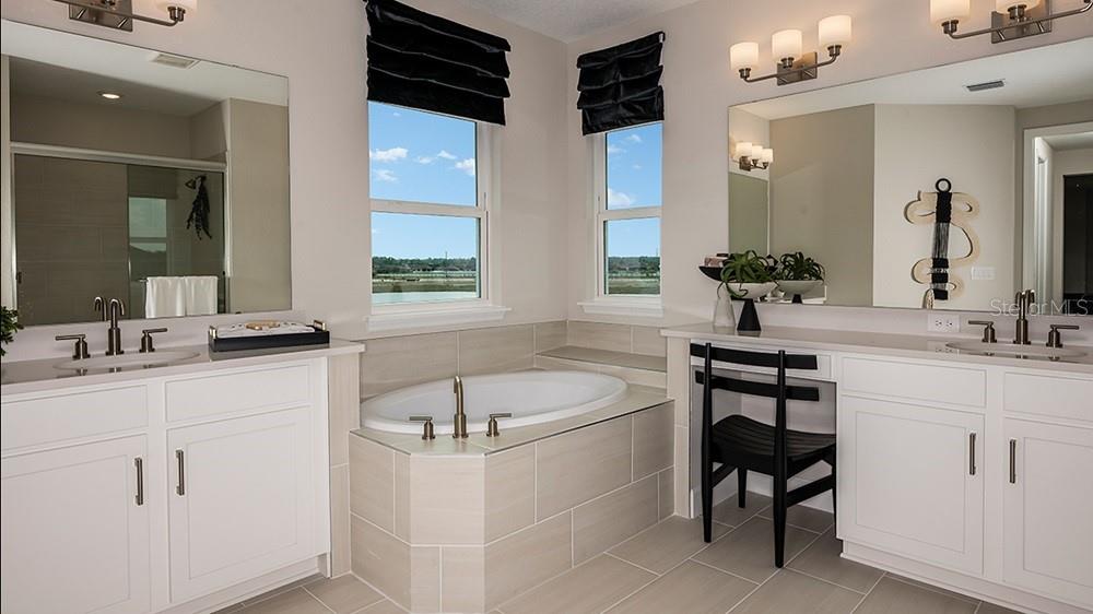 Image 31 of 42 For 19326 Lochside Lane