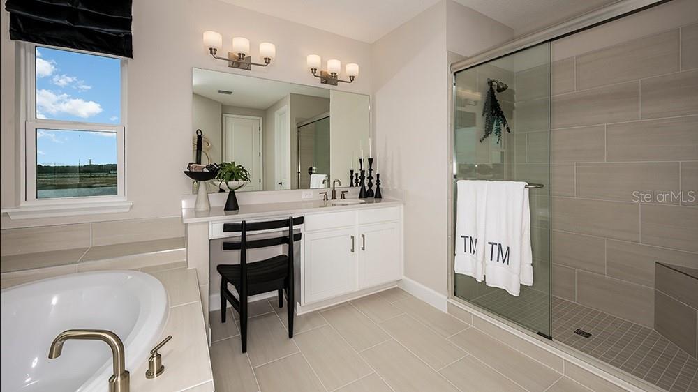 Image 32 of 42 For 19326 Lochside Lane