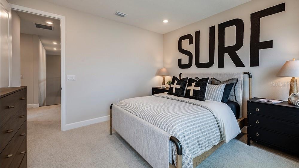 Image 34 of 42 For 19326 Lochside Lane