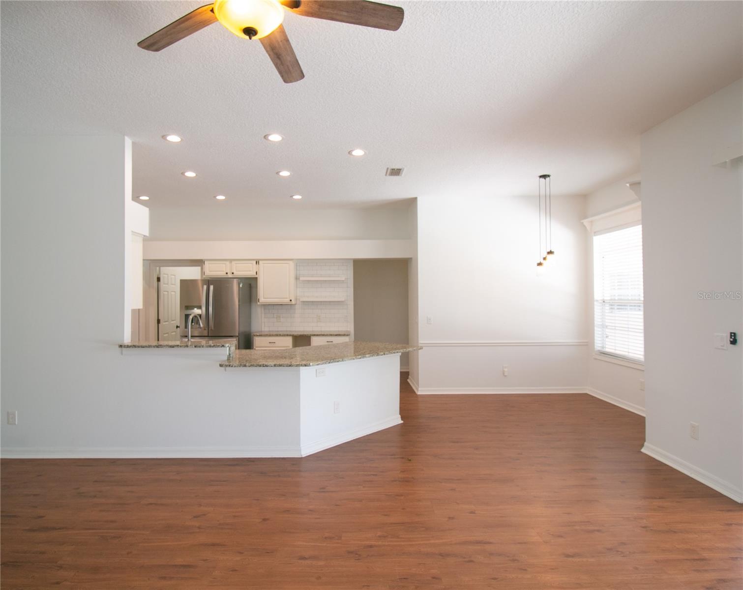 Image 21 of 27 For 1966 Westbourne Drive