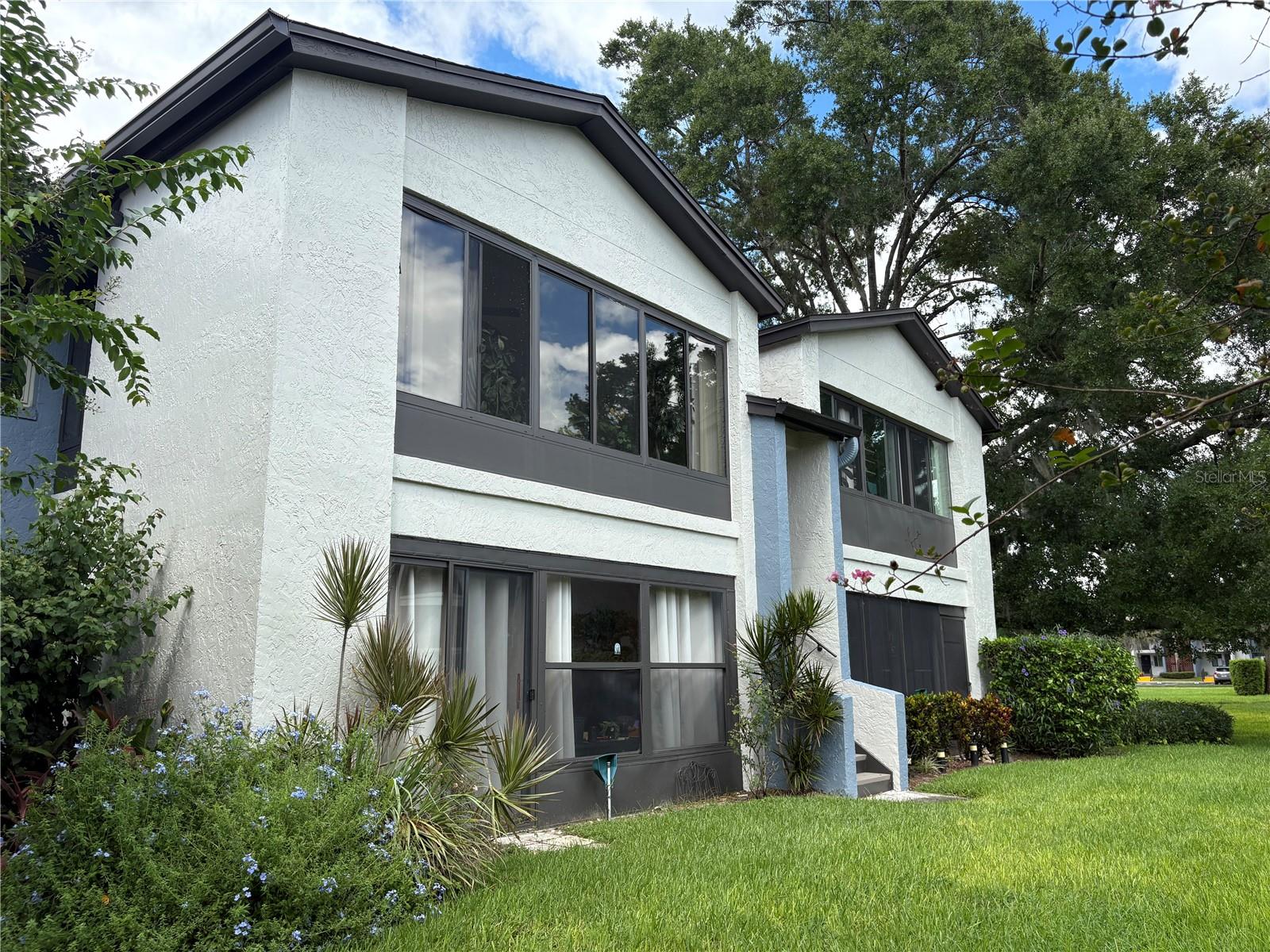 Image 16 of 22 For 1 Escondido Circle 170