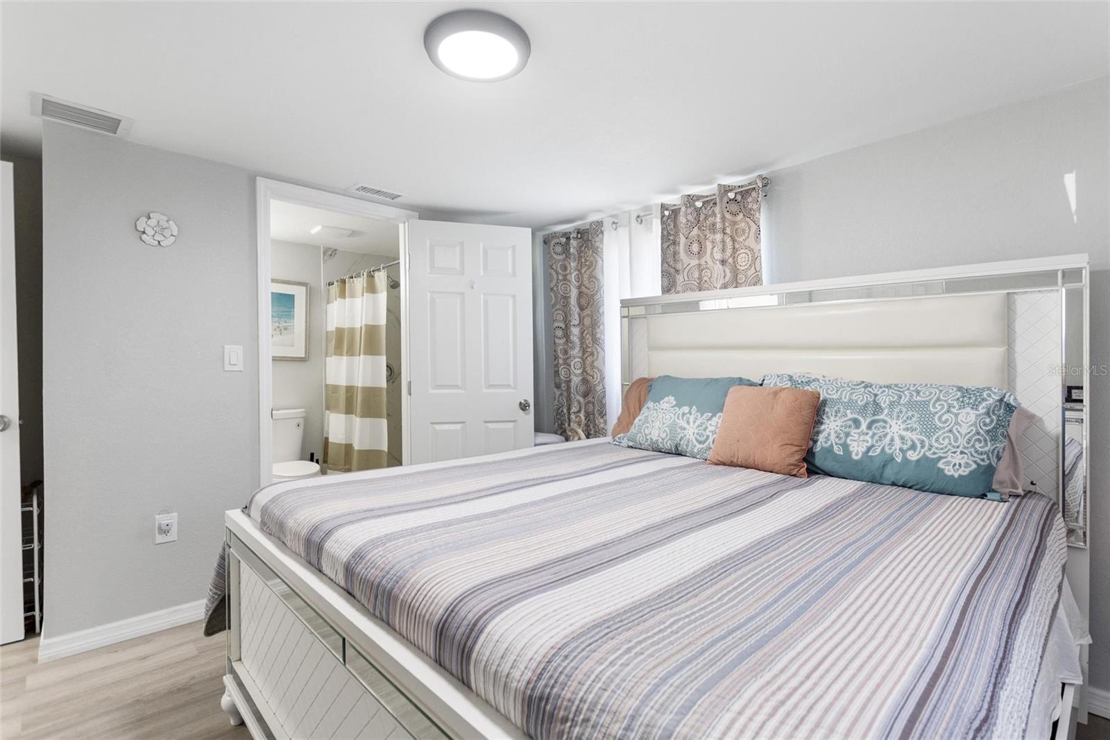 Image 10 of 22 For 1495 Penniwa Street