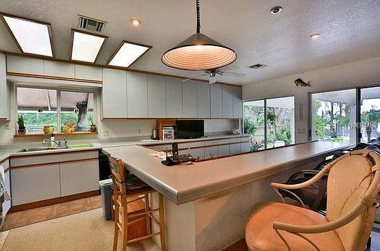 Image 12 of 25 For 18620 Wayne Road