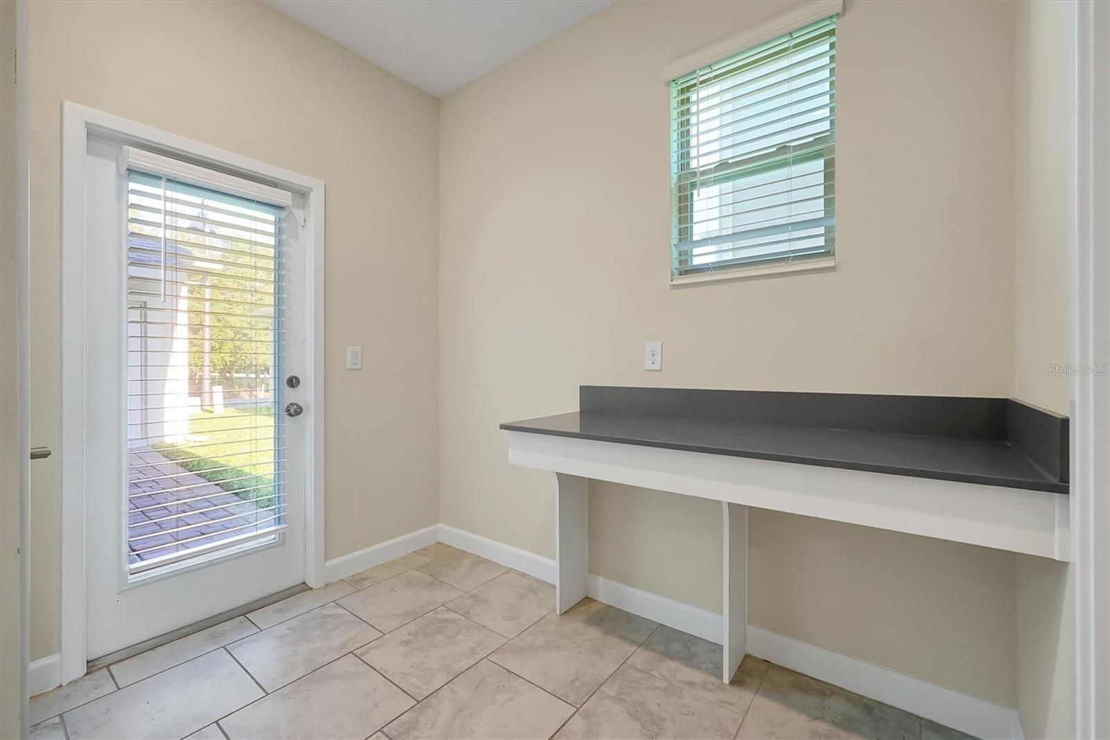 Image 17 of 34 For 1425 Happy Bird Lane