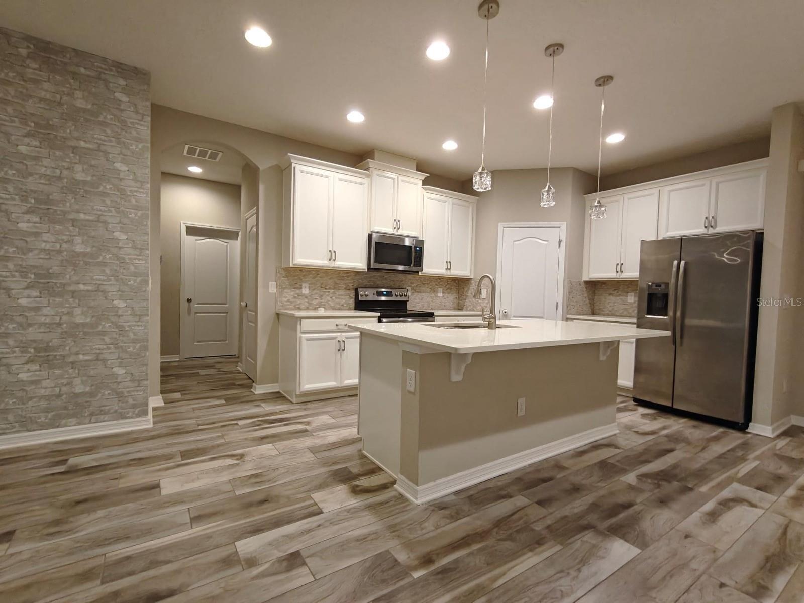 Image 3 of 26 For 4875 Sweet Blossom Cove