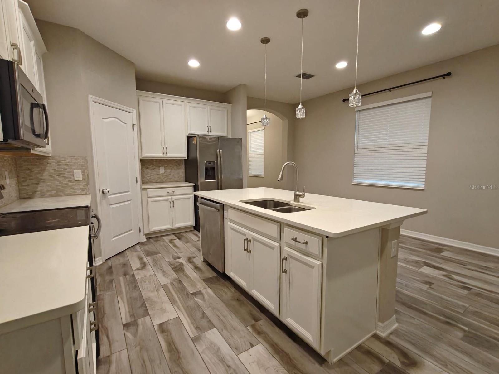 Image 4 of 26 For 4875 Sweet Blossom Cove