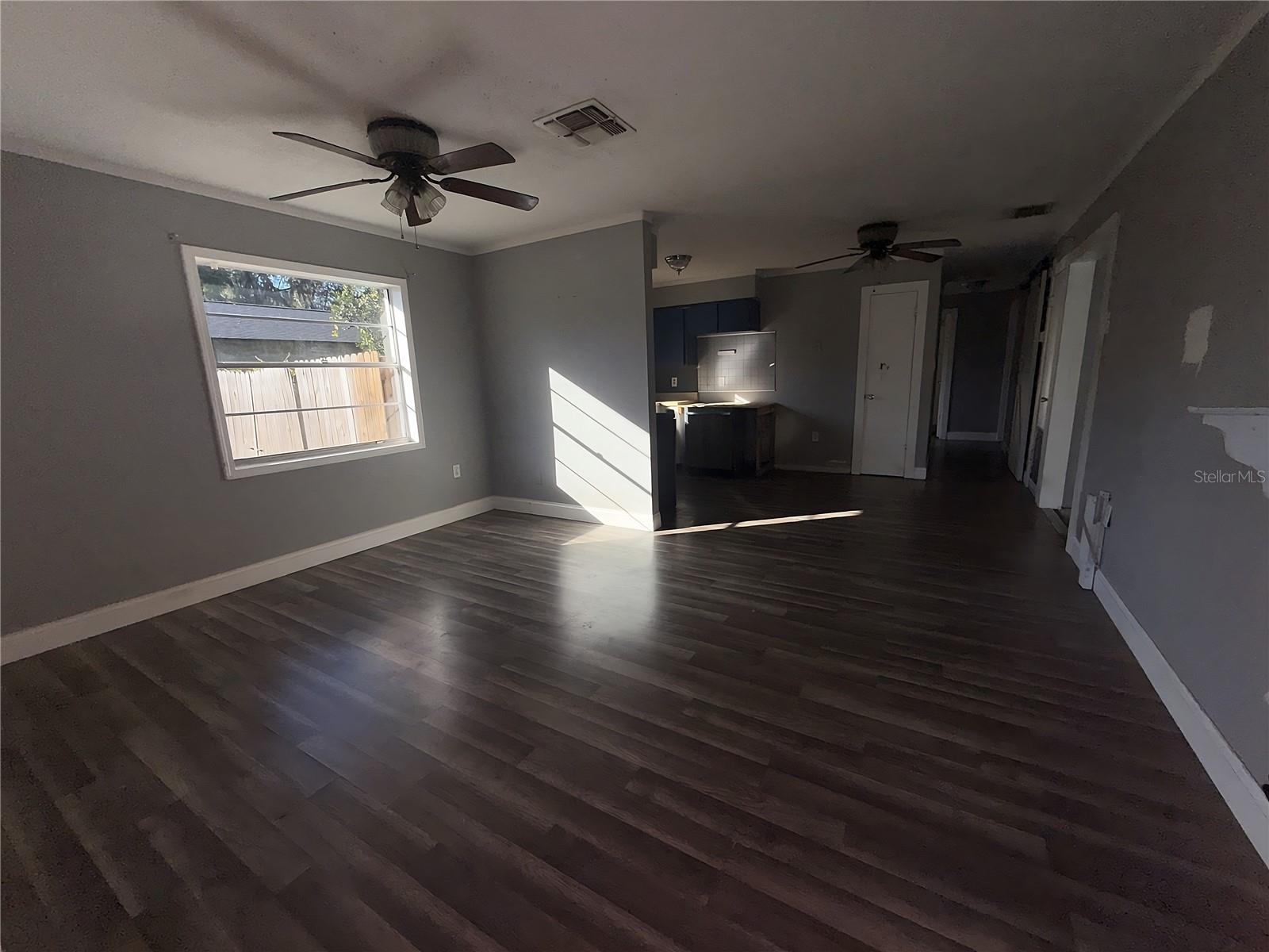 Image 20 of 27 For 285 Lake Street