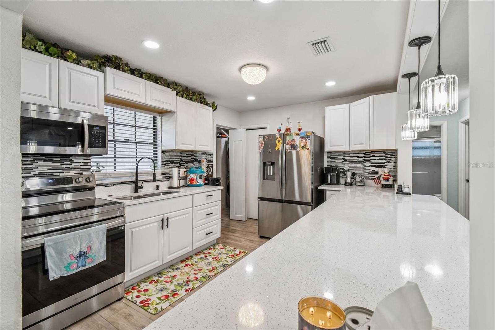 Image 10 of 63 For 529 Bison Circle