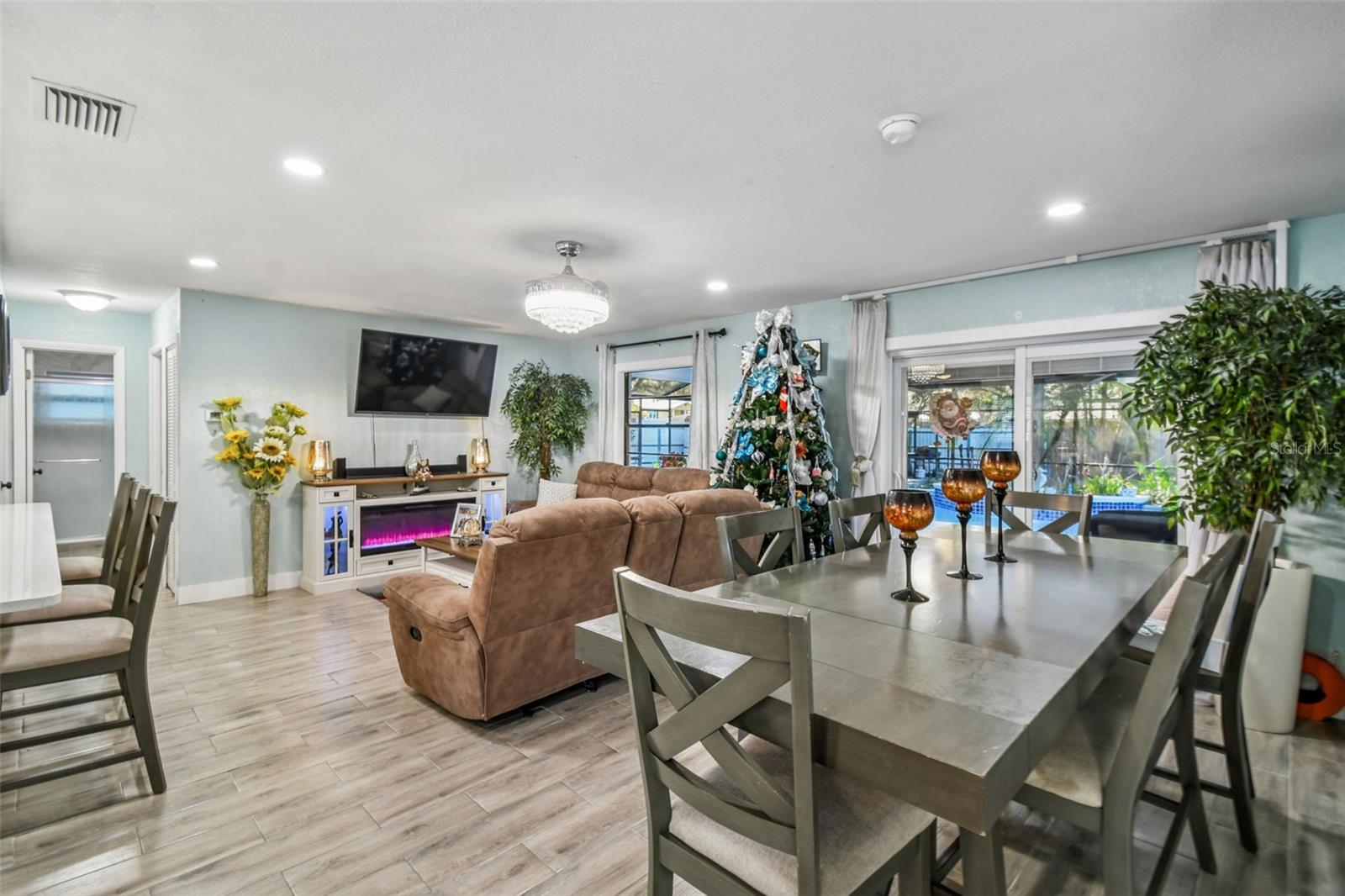 Image 20 of 63 For 529 Bison Circle