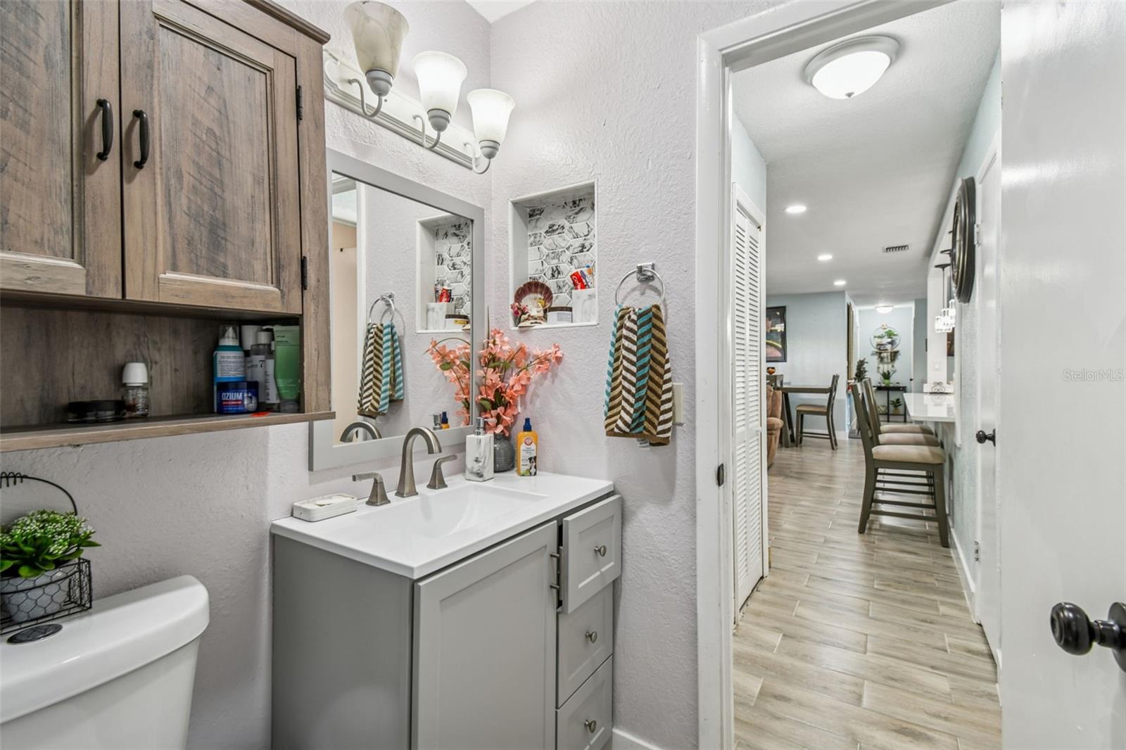 Image 29 of 63 For 529 Bison Circle