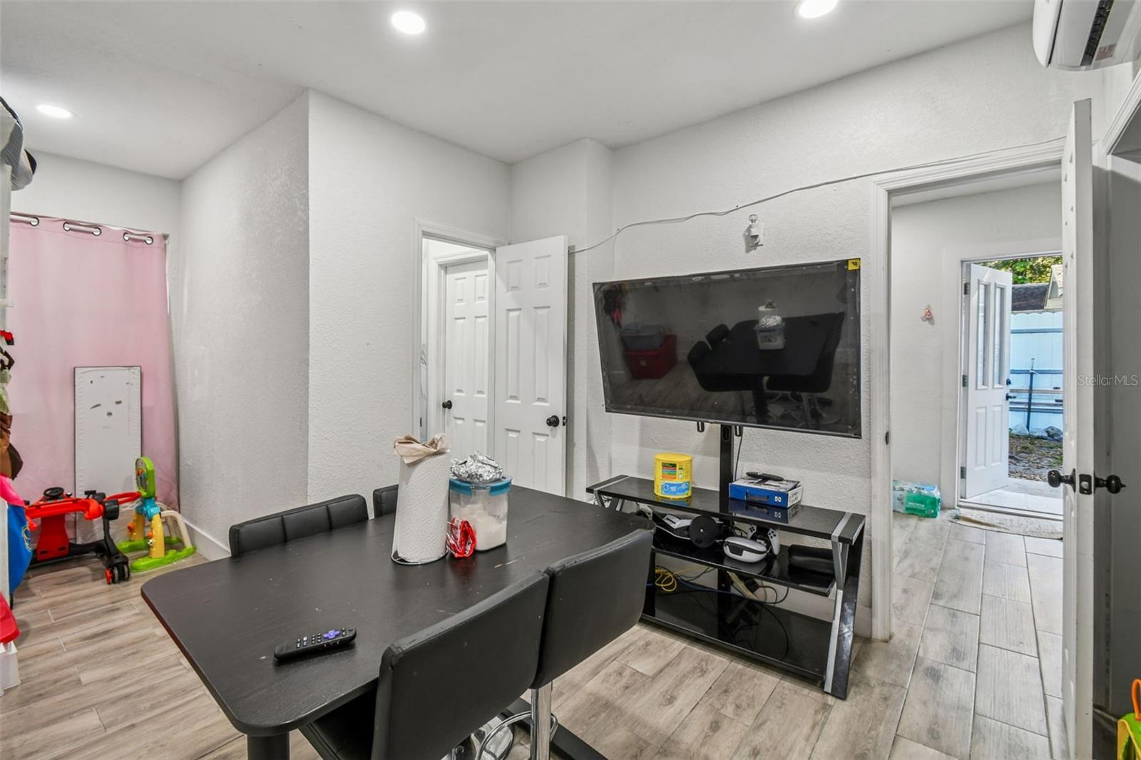 Image 39 of 63 For 529 Bison Circle