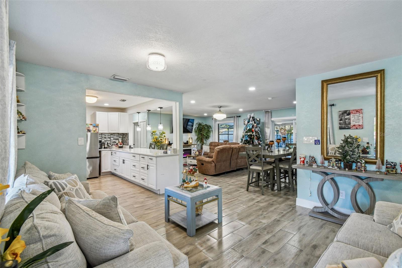 Image 5 of 63 For 529 Bison Circle