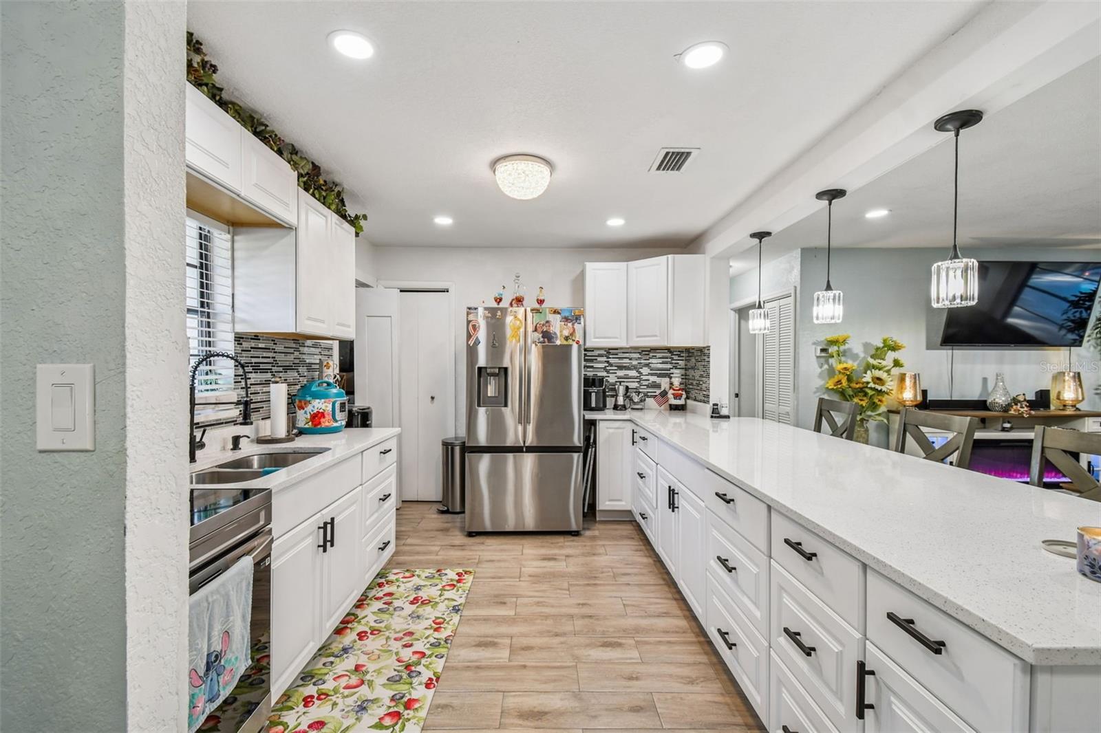 Image 9 of 63 For 529 Bison Circle