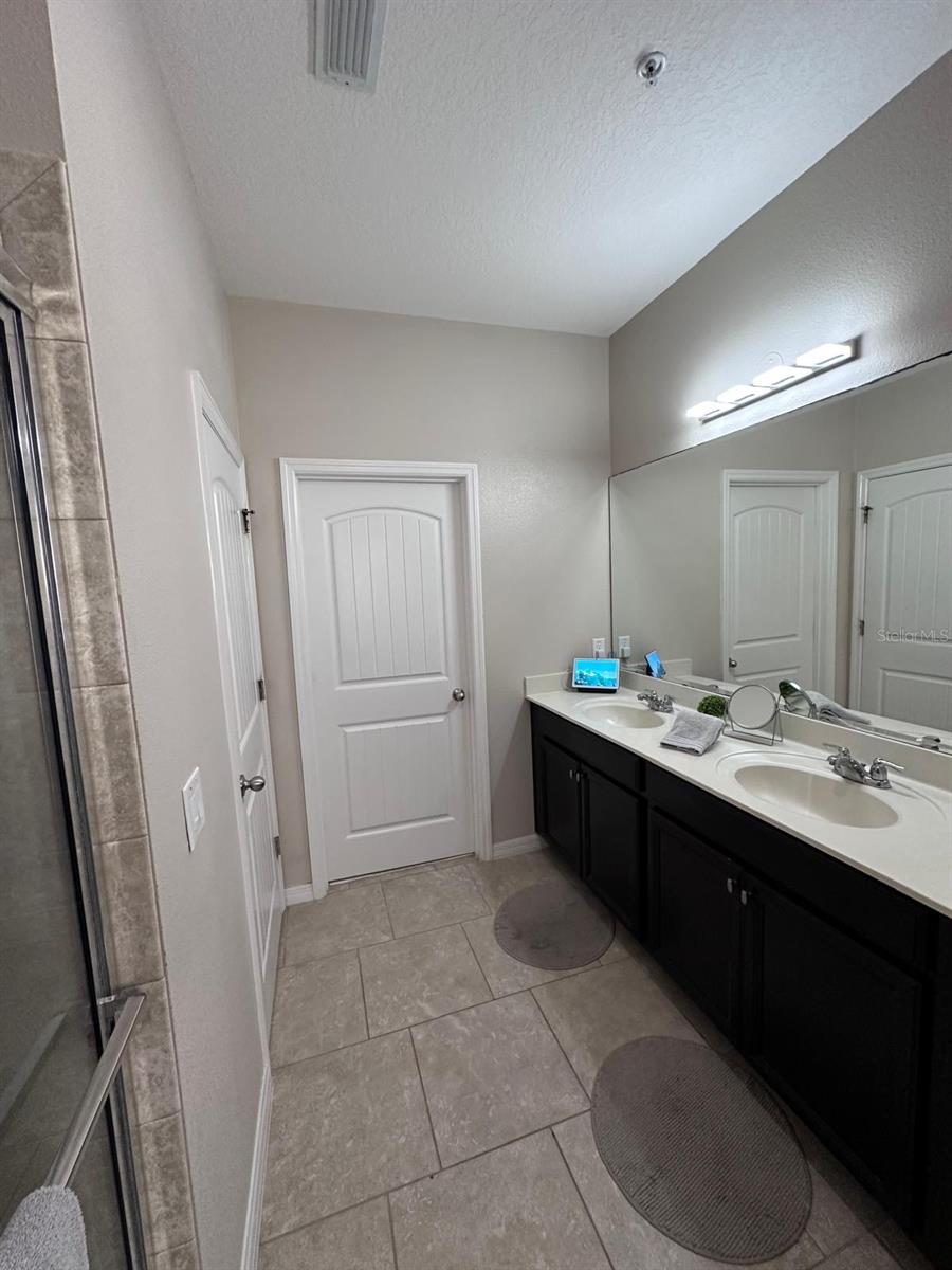 Image 10 of 16 For 1562 Softshell Street