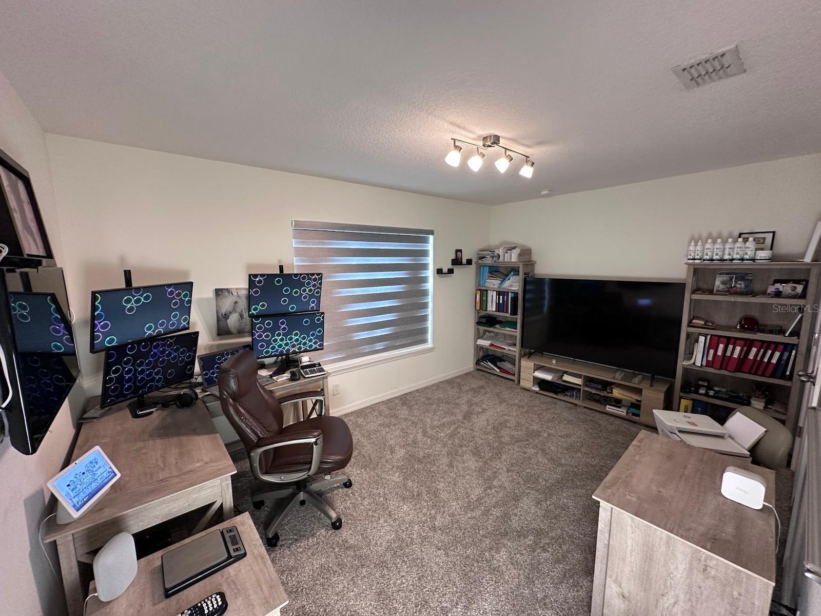 Image 16 of 16 For 1562 Softshell Street