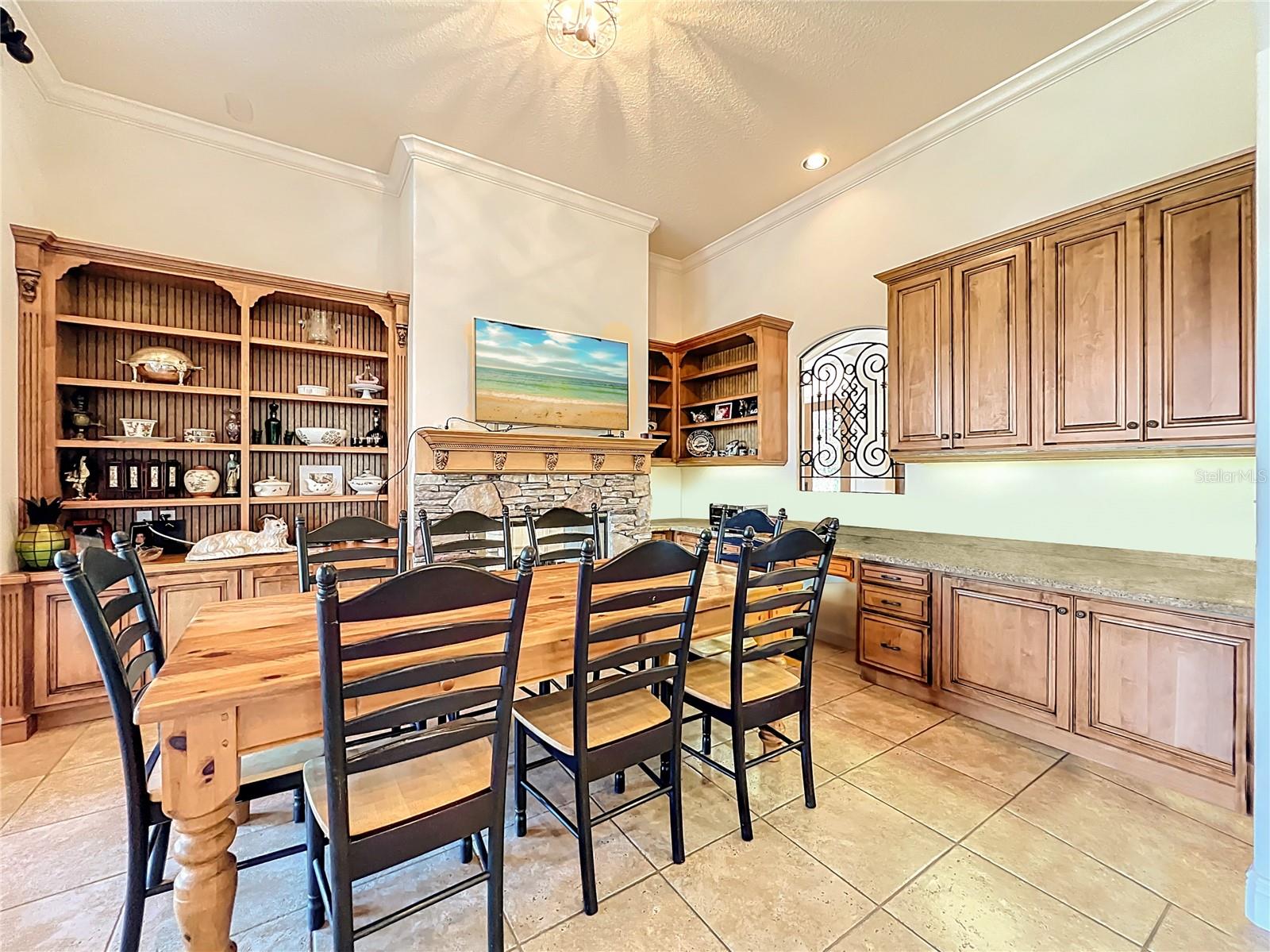 Listing photo id 28 for 3444 Foxmeadow Court