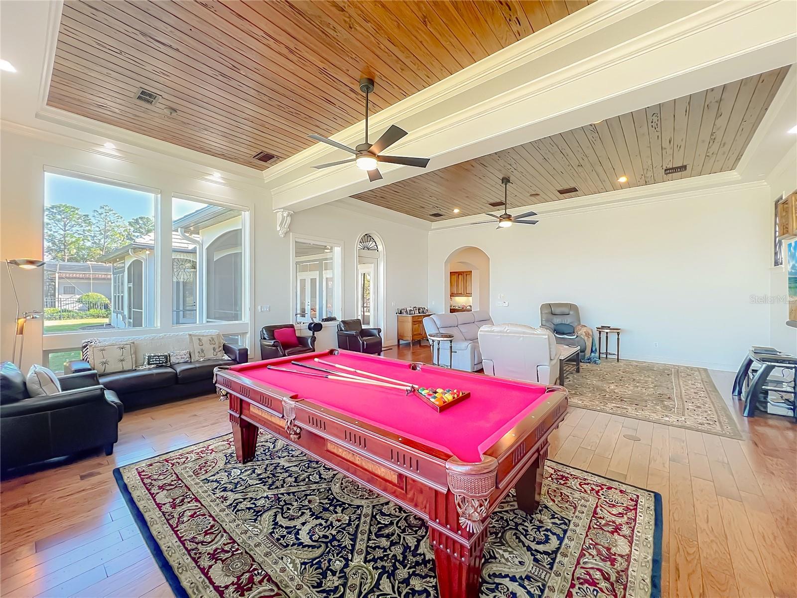 Listing photo id 35 for 3444 Foxmeadow Court