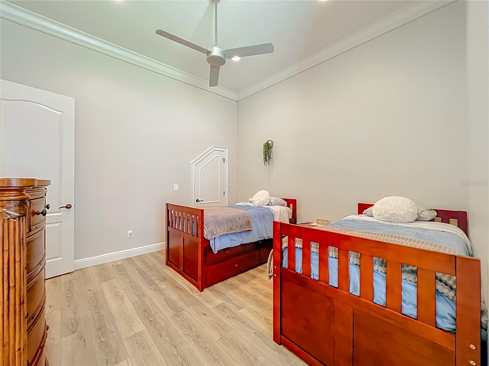 Listing photo id 53 for 3444 Foxmeadow Court