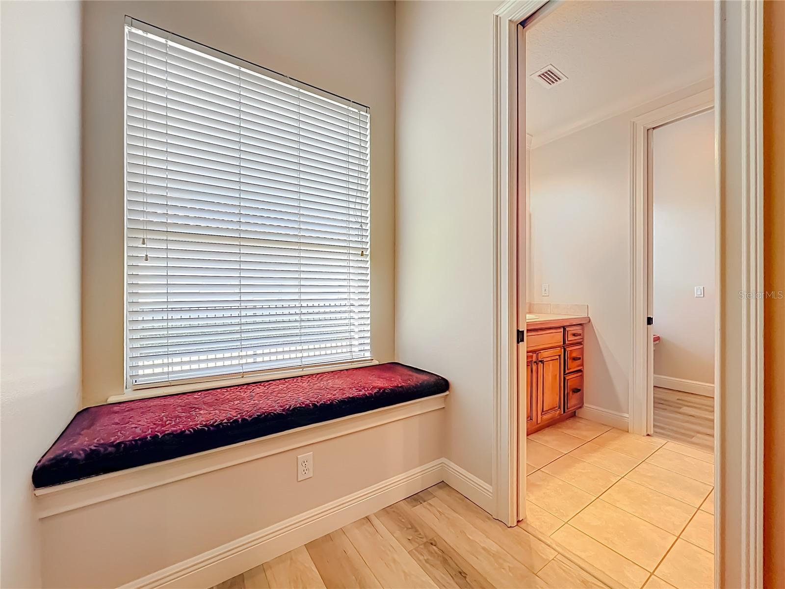 Listing photo id 55 for 3444 Foxmeadow Court