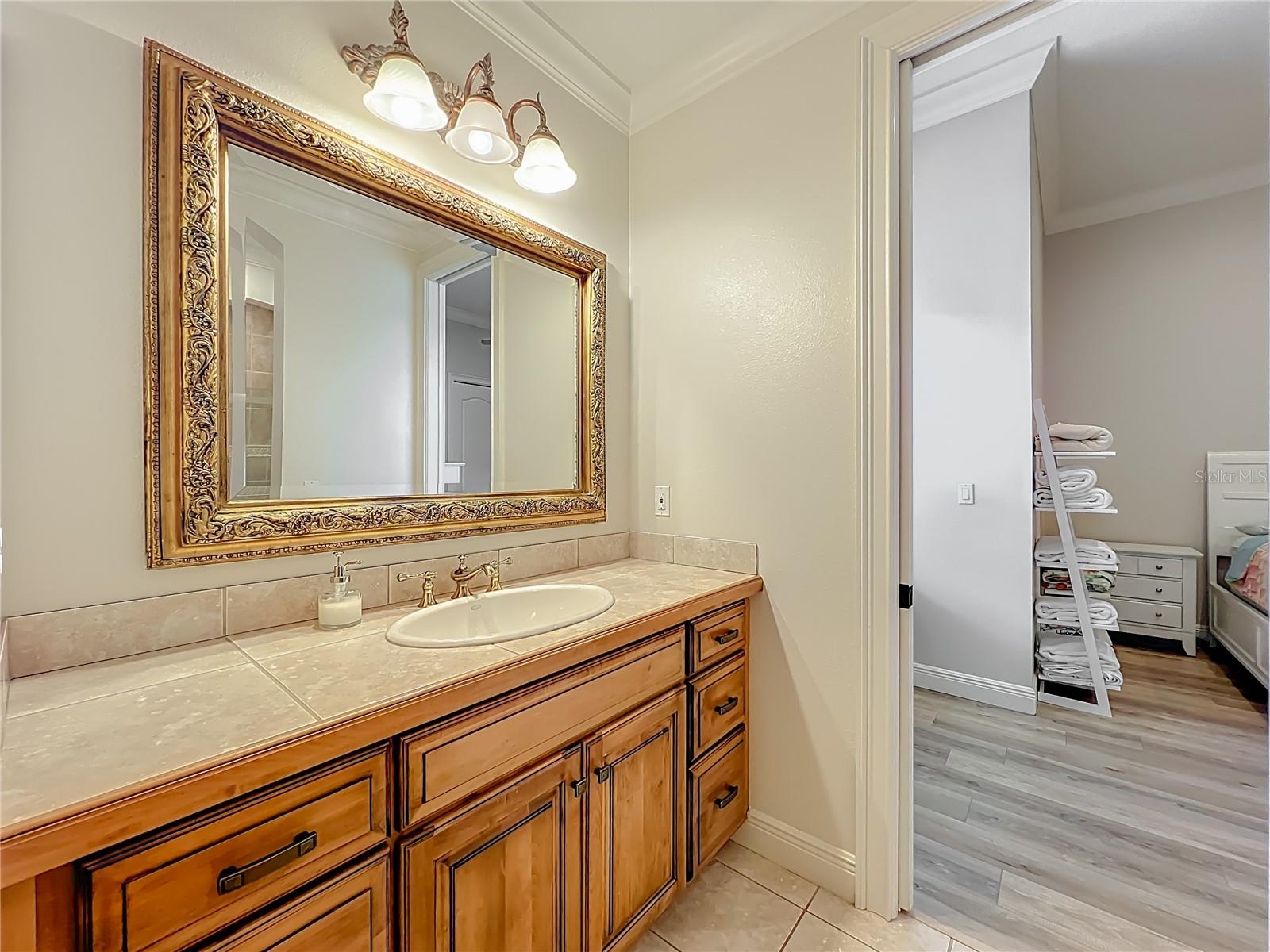 Listing photo id 60 for 3444 Foxmeadow Court