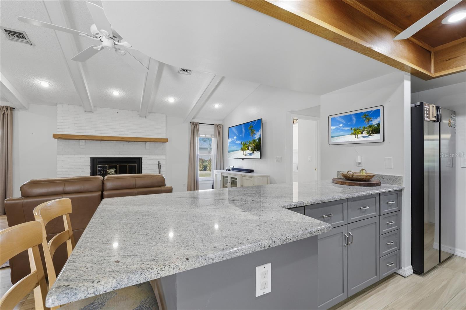 Image 14 of 65 For 14630 Aeries Way Drive