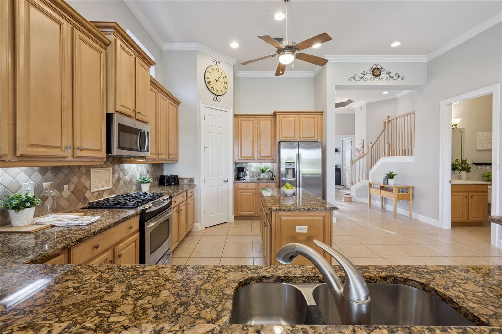 Image 13 of 43 For 9335 San Jose Boulevard