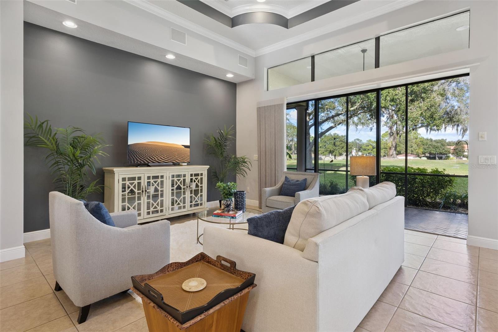 Image 4 of 43 For 9335 San Jose Boulevard