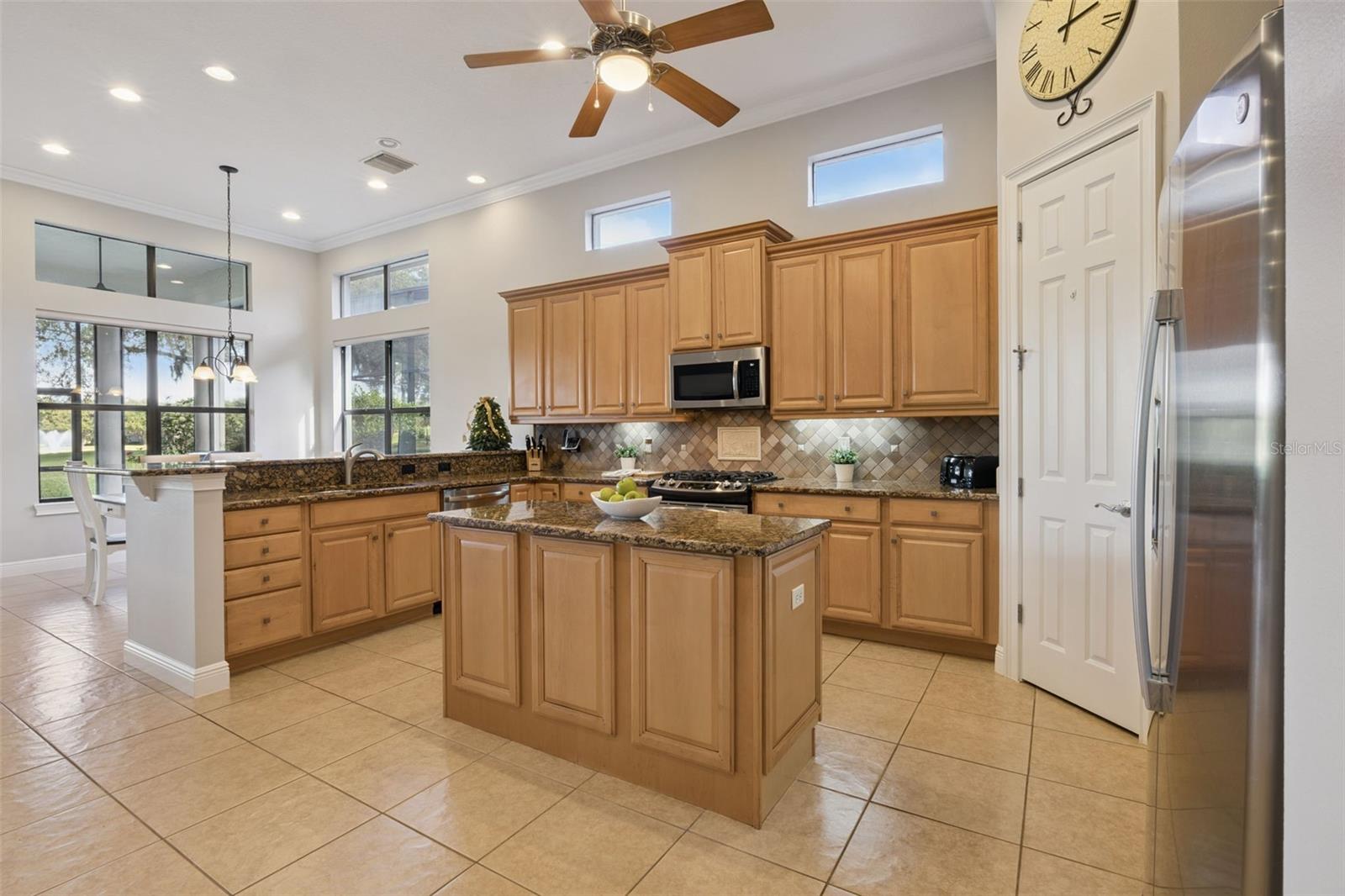 Image 5 of 43 For 9335 San Jose Boulevard