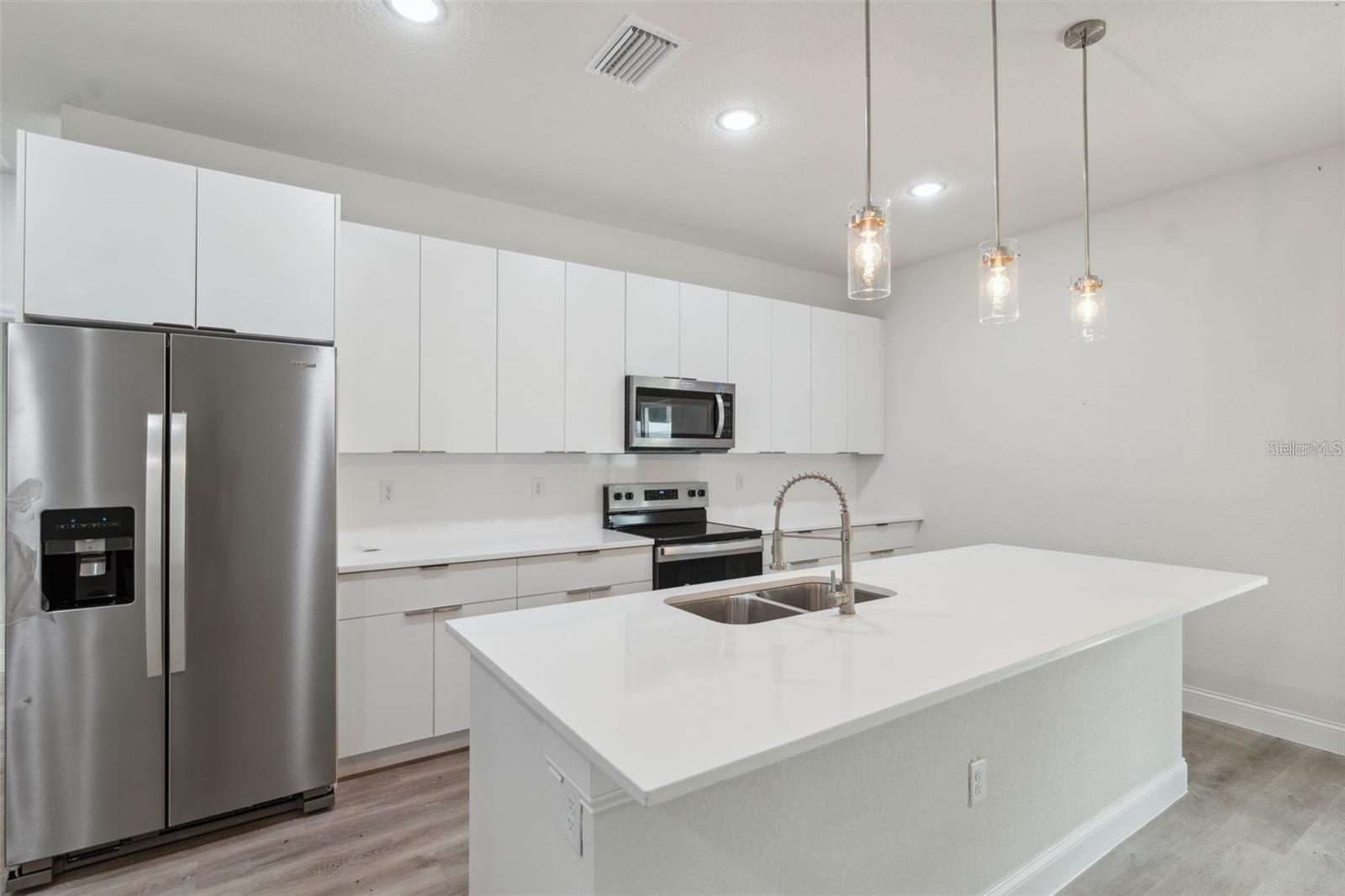 Image 16 of 40 For 732 Macroy Place