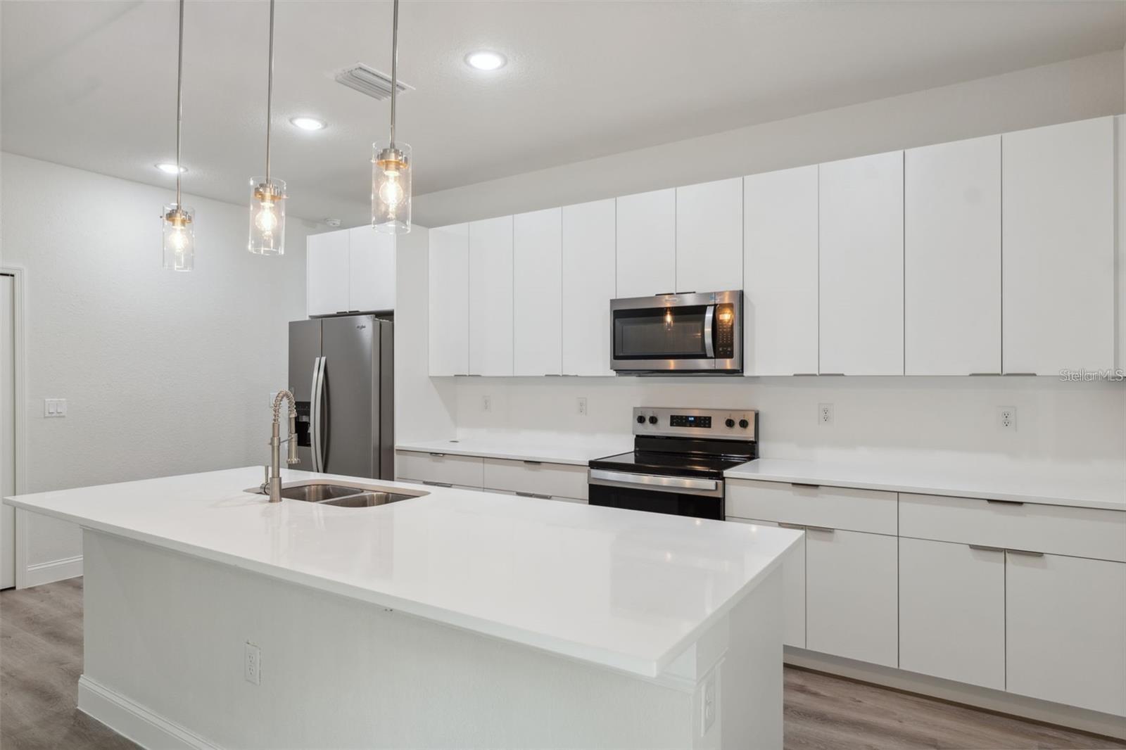 Image 23 of 40 For 732 Macroy Place