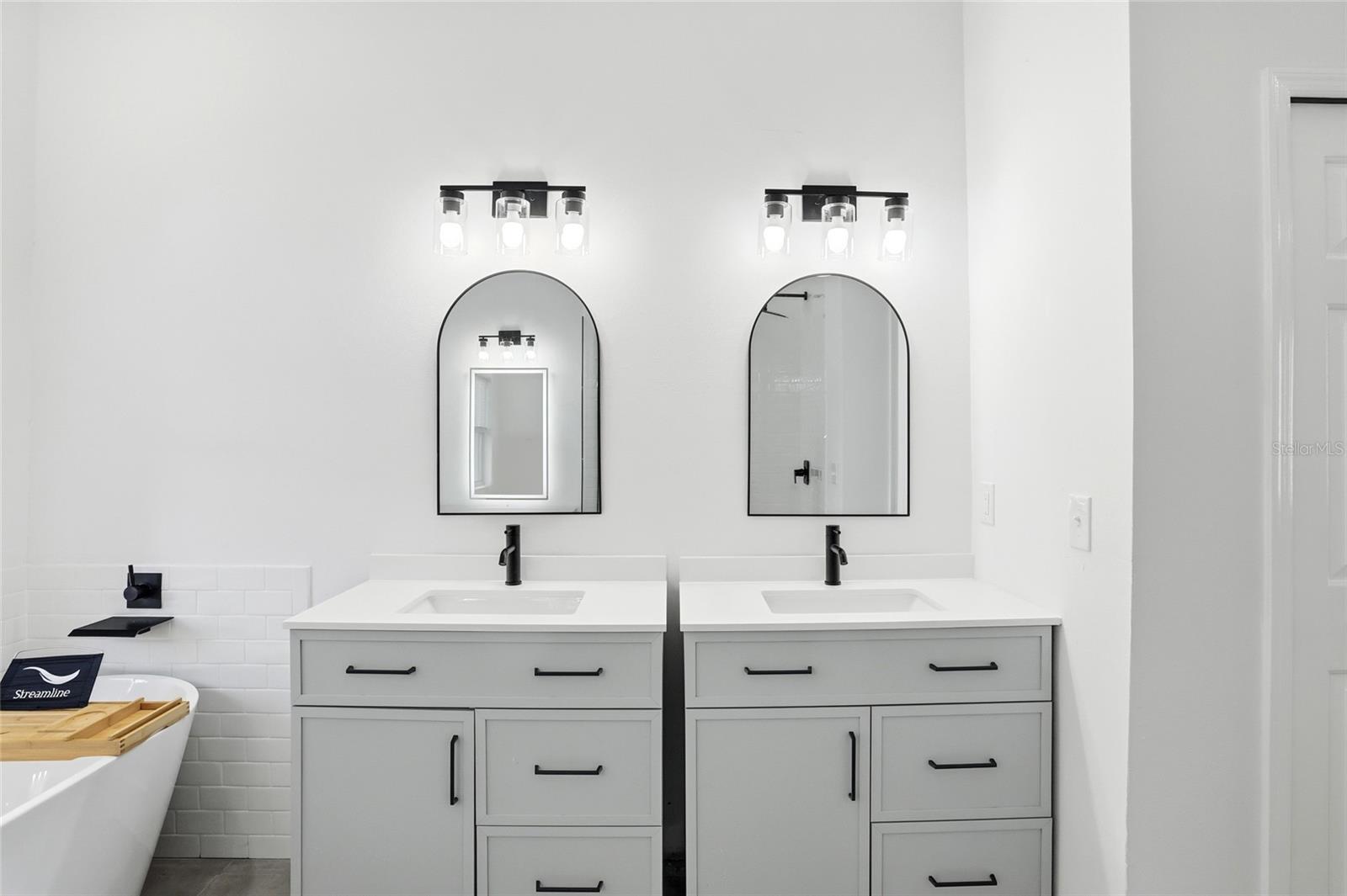 Image 17 of 34 For 3345 Furlong Way