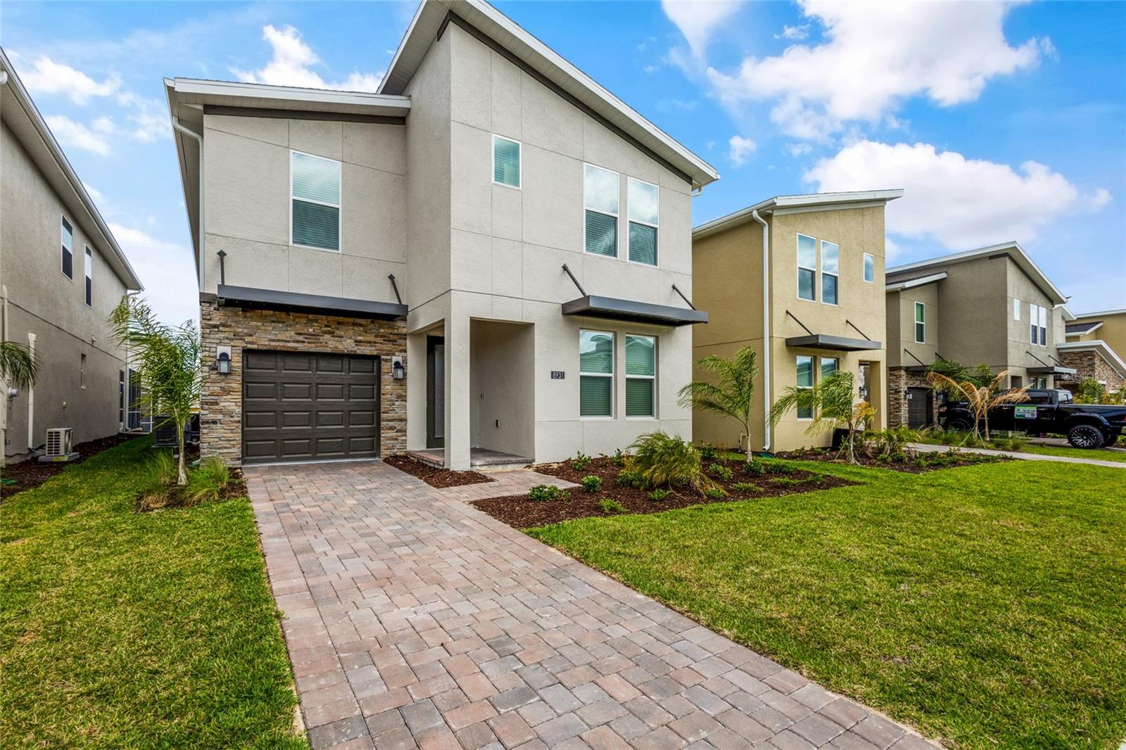 Image 2 of 44 For 8931 Takeaway Way