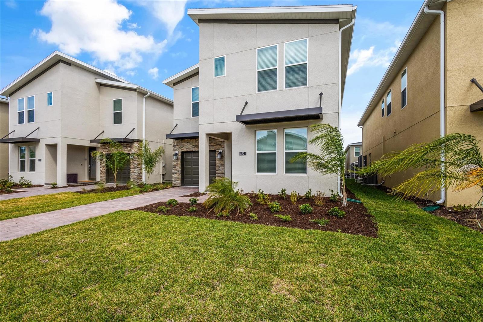 Image 3 of 44 For 8931 Takeaway Way