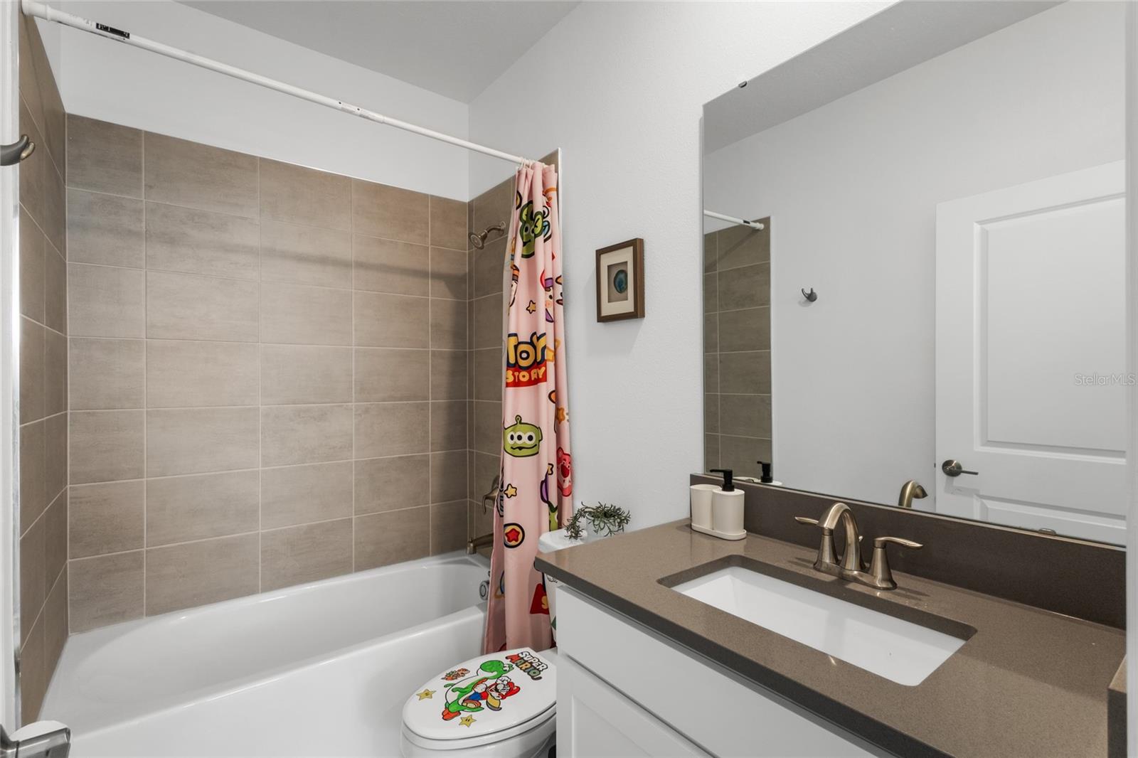 Image 38 of 44 For 8931 Takeaway Way