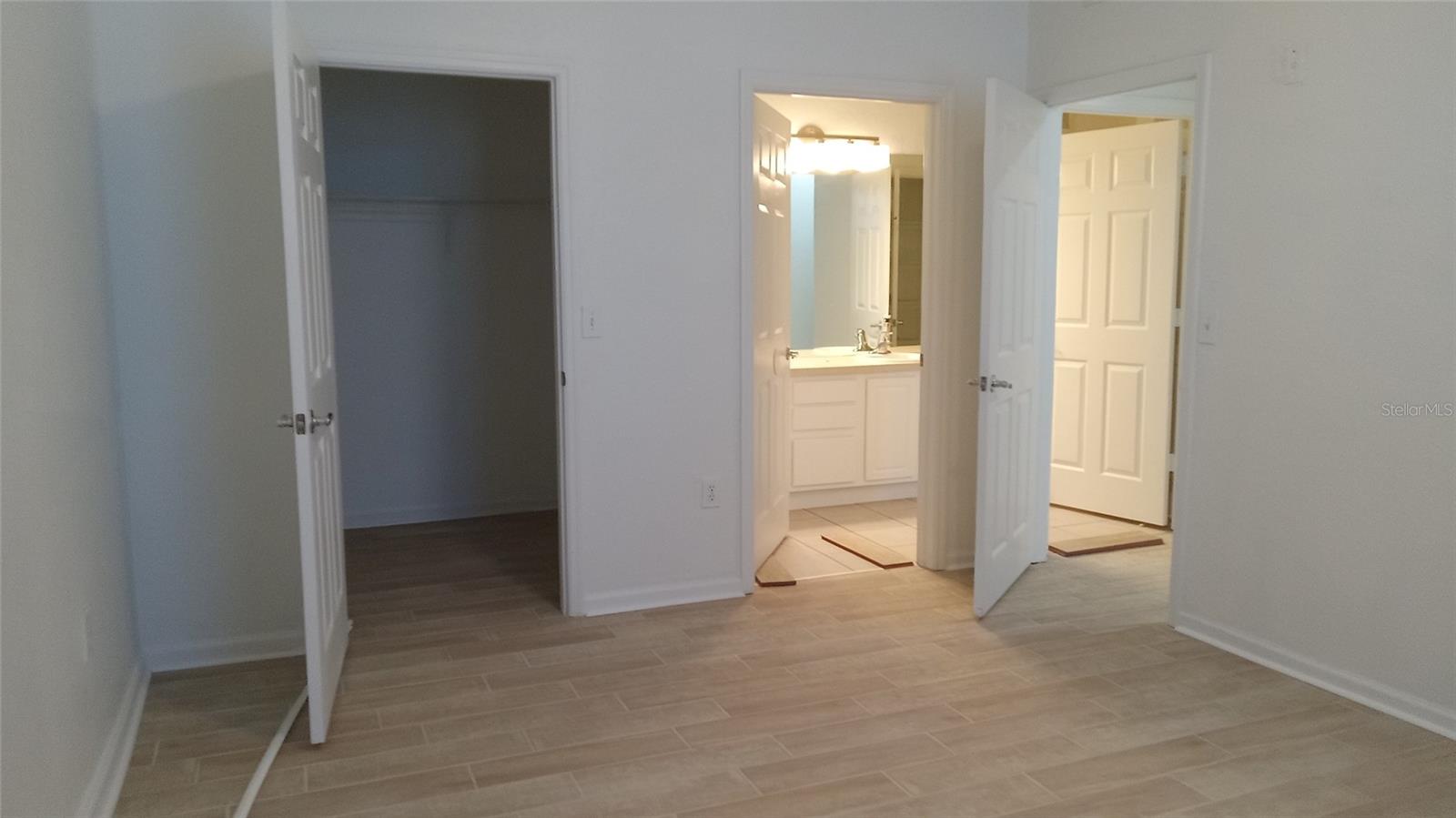 Image 10 of 20 For 8630 Buccilli Drive 209